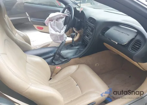 1998 Chevrolet Corvette из США, поврежденный, VIN 1G1YY32G5W5124387